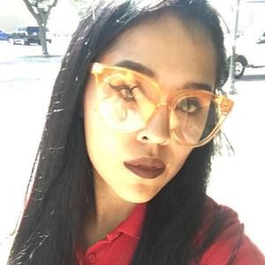 Meet your Posher, Aida